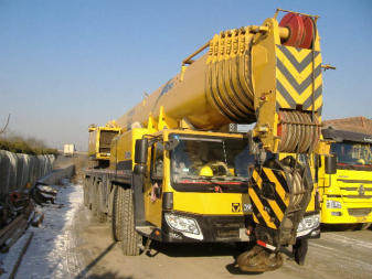 吊車出租 附近叉車出租公司 實業(yè)集團(tuán)