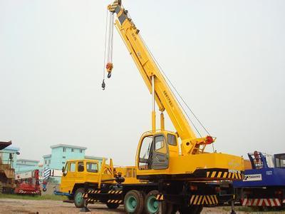 秦皇島吊車出租市場全解析 價格、服務與優選公司指南